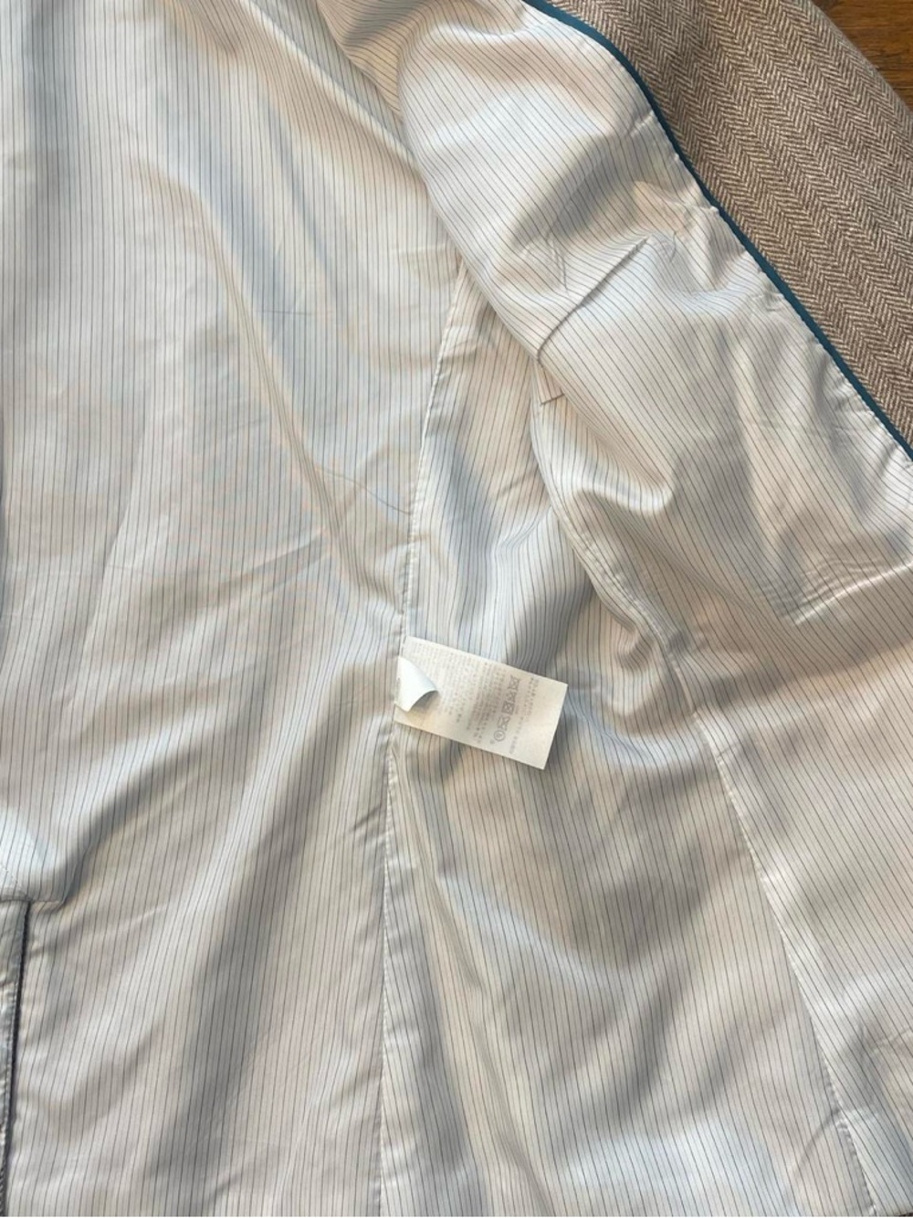 Banana Republic Chevron Academy Blazer Size 12 - Oatmeal color - Picture 5 of 6